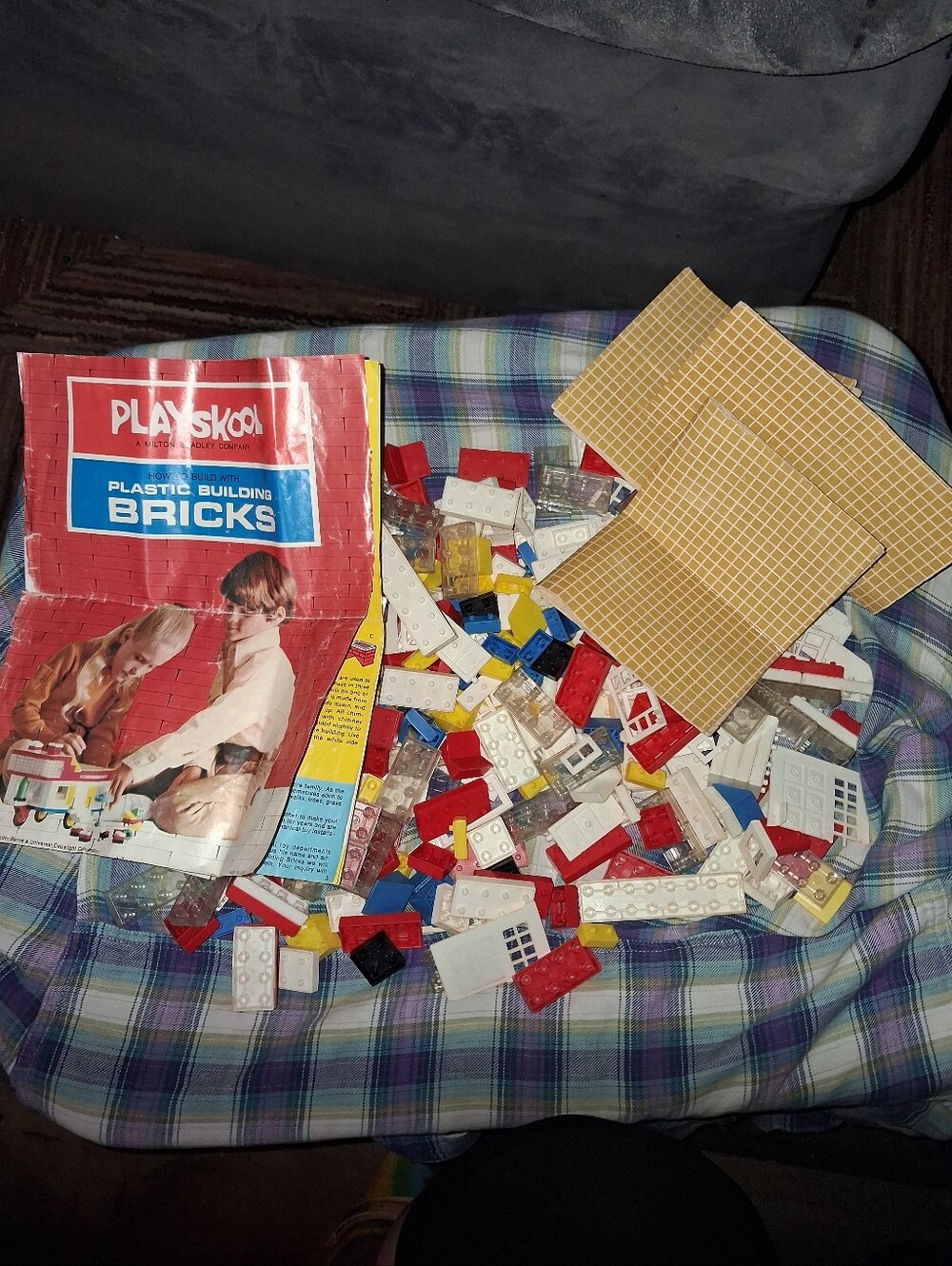 Vintage Playskool Plastic Building Bricks No. 535